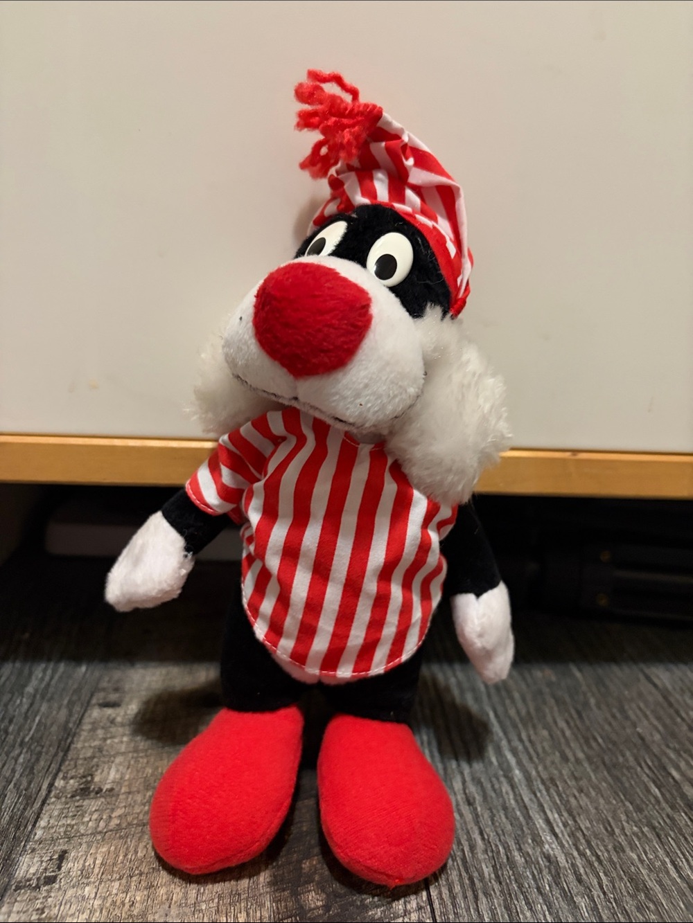 Vintage 1992 McDonalds Christmas Looney Tunes Plush Toy Sylvester